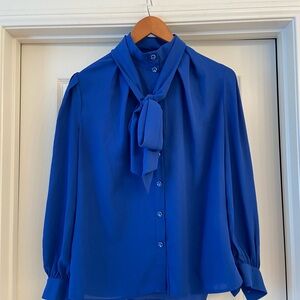 NWOT NY & Company Vibrant Bow Neck Button Down Blouse 💎